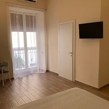 Δωμάτια σε οικογενειακή κατοικία Clelia's *